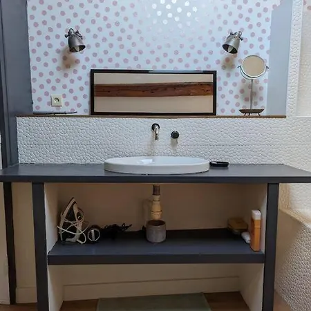 Cosy Centre *